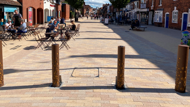 Multifunktionelle-pullerter-byrumsinventar