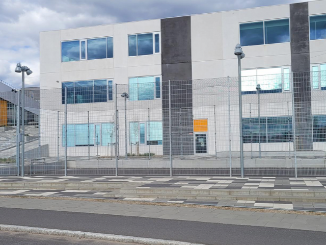 Boldspil uden støj ved institutioner