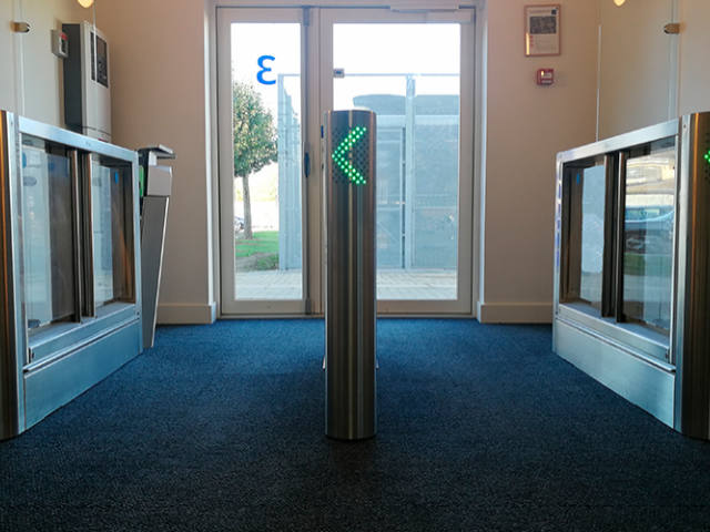 Speedgate og adgangskontrol ved virksomhed